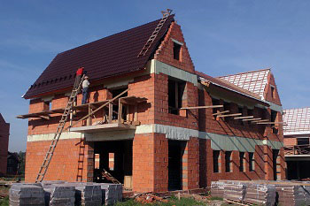 дом из блоков браер всегда будет тёплым, так как ни один существующий строительный материал не сохраняет тепло лучше чем керамические блоки
